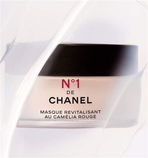 designer mondkapje chanel|1 de chanel mask.